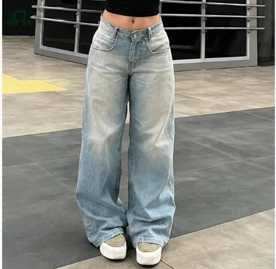 Light Wash Baggy Jeans